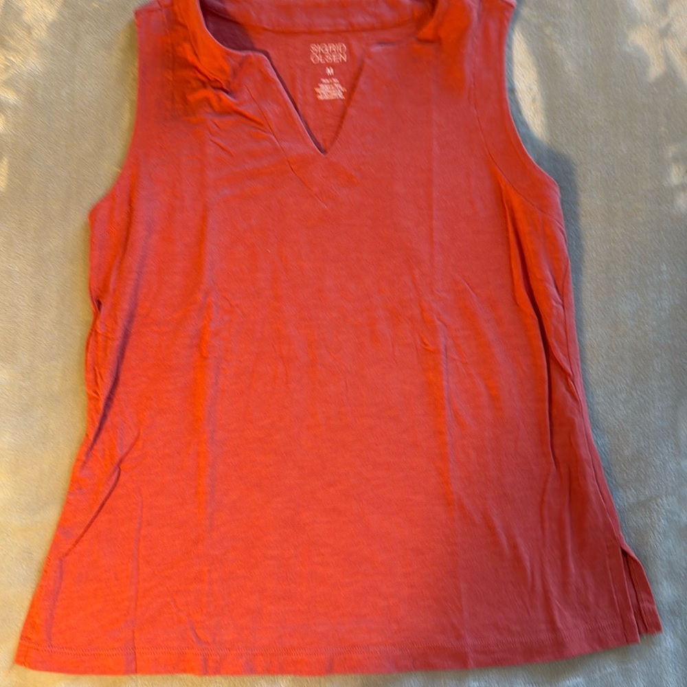 Woman’s Tank Top